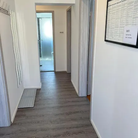 Apartma Tina