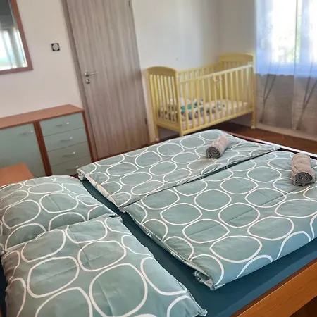 아파트 Apartma Tina *